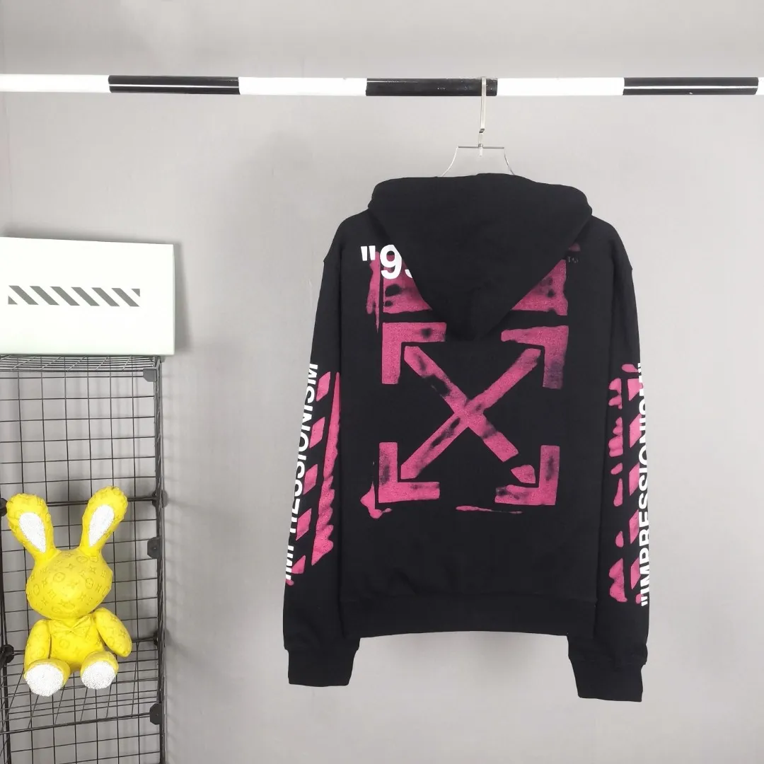 The top tested version OFF-WHITE (OW) 99 pink oil graffiti for men and women couples pure cotton loose pullover hooded sweatshirt jacket zipper professional handmade dot printing, delicate and full, strong color layering, the printing is breathable and non-sticky! The gradient of the layers is clear, the texture and texture are visible, the fabric and printing are completely combined, and the frosted feel is delicate. The fabric is made of 460g fish scale terry cotton fabric, which has a full drape. Customized zipper pull with OFFWHITE metal engraving on it and a concave feel. This is a must-see for identification. The hat rope pendant clock has metal engravings. This is a detail that is easily overlooked.  Like Monet's oil paintings, it has always occupied the top sales list on major domestic and foreign platforms, and offline stores can also be said to be often out of stock.  Couple matching, personalized and trendy! Elegant and classic style, versatile for daily use. Couple style 👫 Suitable for both men and women. Size chart Recommended 180-220 pounds P: 420